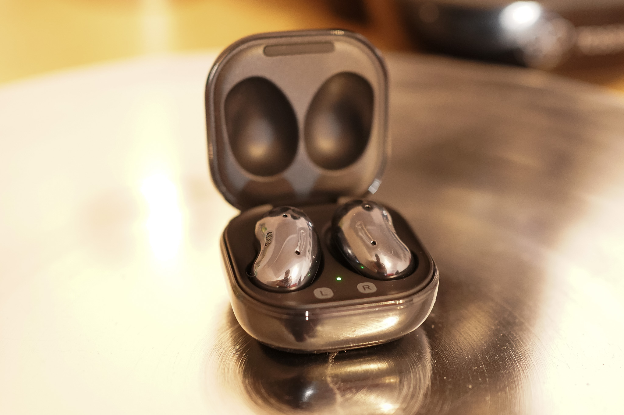 Samsung Galaxy Buds Live Test Earbuds