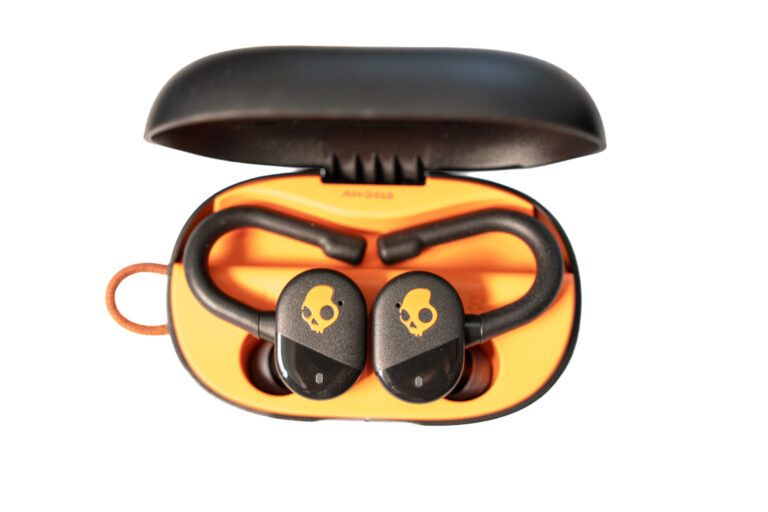 Skullcandy Push Play Active Test Ladecase offen