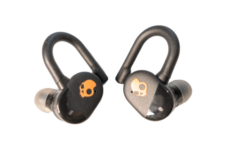 Skullcandy Push Play Active Test Earbud vorne